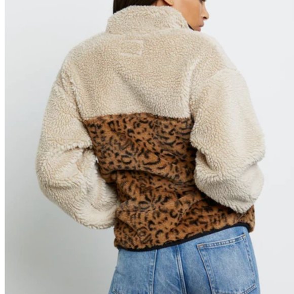 Rails Saga Leopard Print Teddy Quarter-Zip Pullover Jacket - Picture 3 of 10